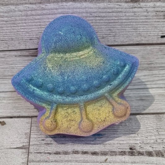 Alien Invasion Bath Bomb